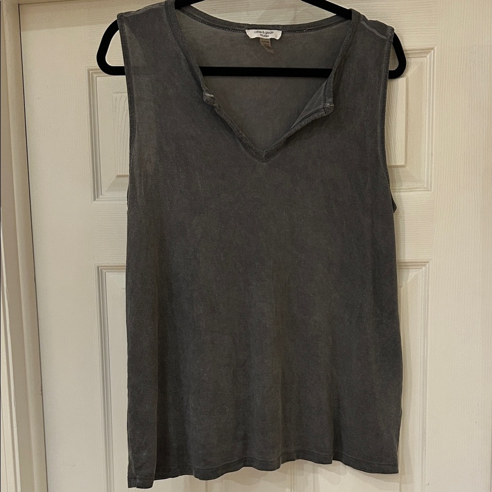 Cable & Gauge Charcoal Sleeveless Top XL